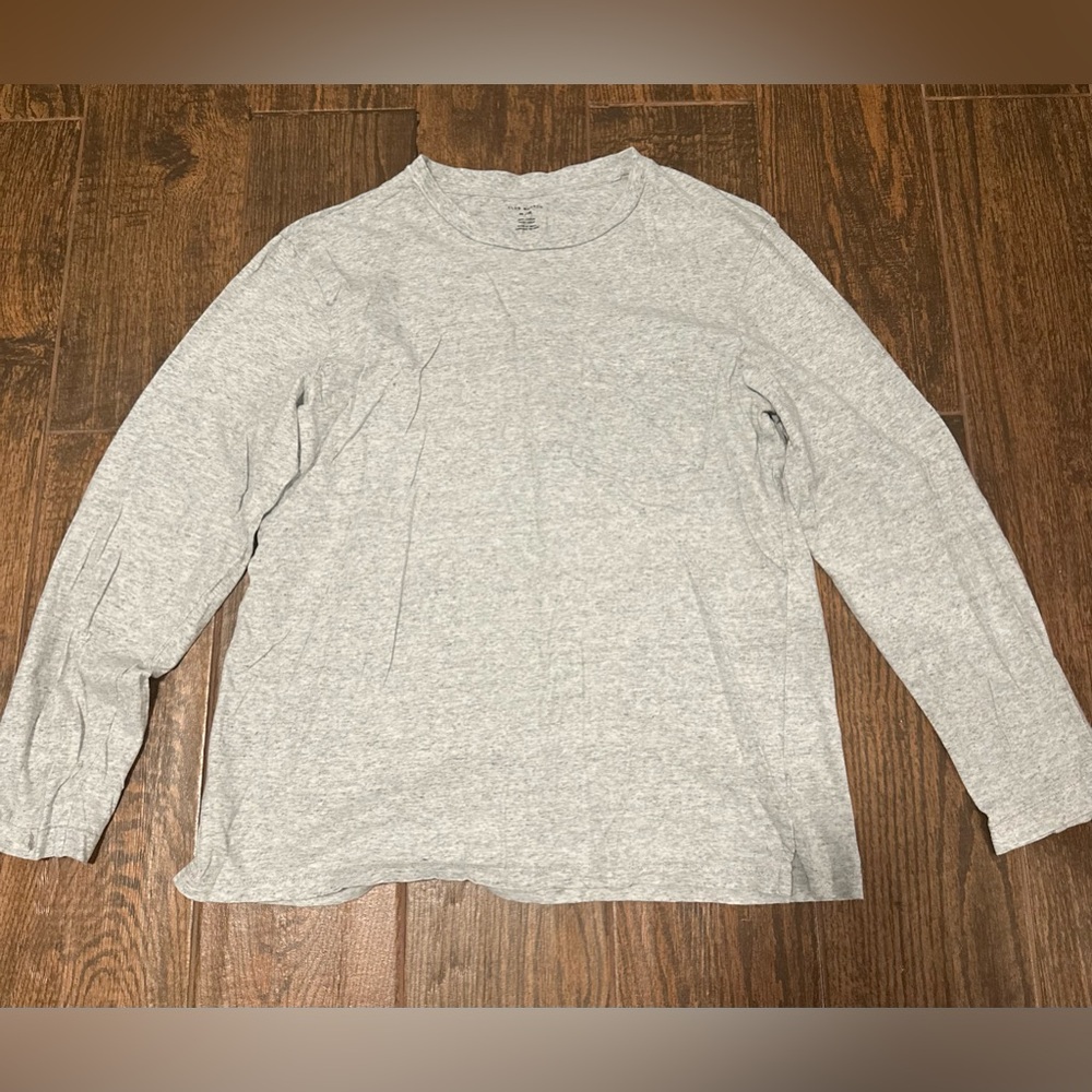 - Men’s long sleeve Club Monaco